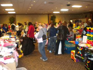 Sterling Heights Parks and Recreation Mom2Mom Sale @ Sterling Hts Parks and Recreation Community Center
