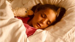 How to Help A Child Sleep Through the Night / Sleeping Tips