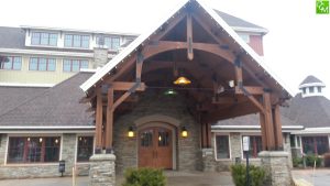 Tamarack Lodge Traverse City Review / Pics