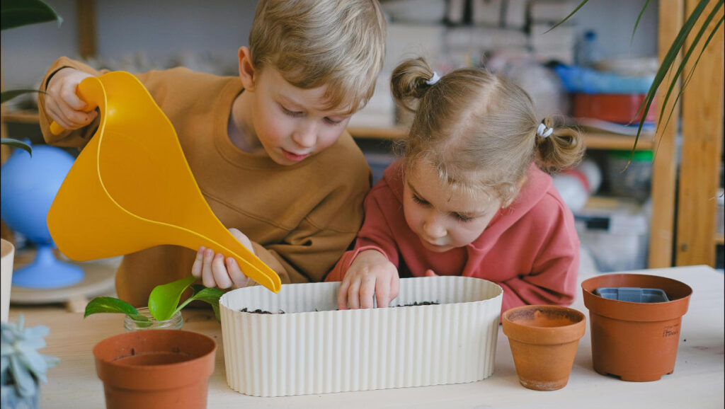 Kids That Garden Eat More Vegetables / Kids Gardening Tips / How to Start a Garden for Kids