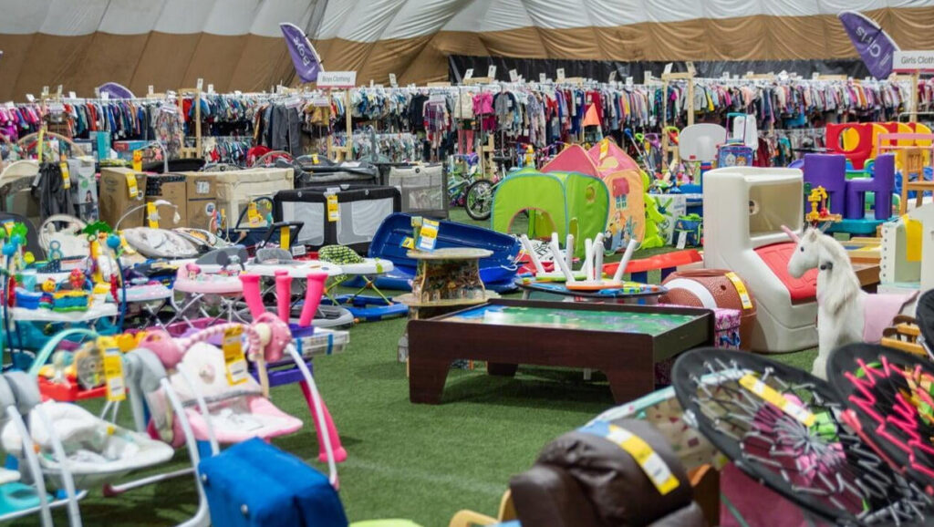 Macomb County Mom to Mom Sales / M2M Sales List