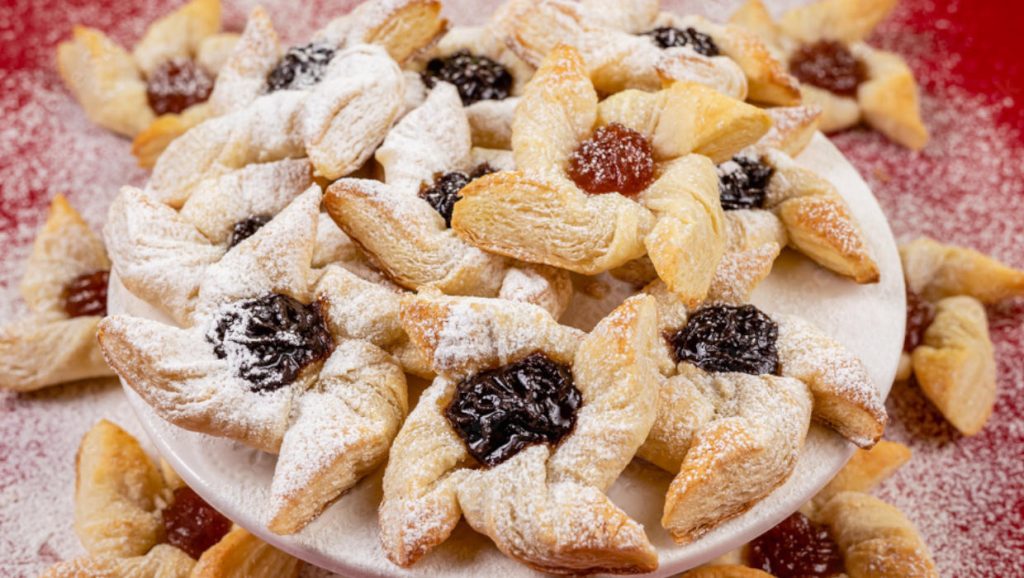 Finnish Star Joulutorttu Cookies Recipe
