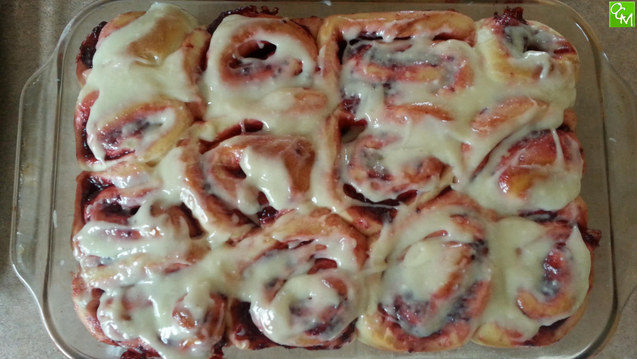 Raspberry Rolls Recipe - Copycat Cinnabon Recipe | Oakland County Moms