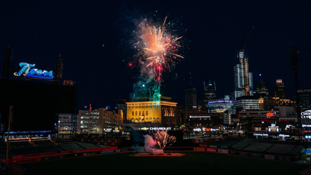 Comerica Park Fireworks 2025 / Detroit Tigers Fireworks 2025