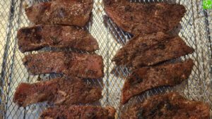 Soy-FREE Beef Jerky Recipe / Homemade Beef Jerky Recipe / DIY Beef Jerky Recipe / Make Your Own Jack Link's Beef Jerky Recipe