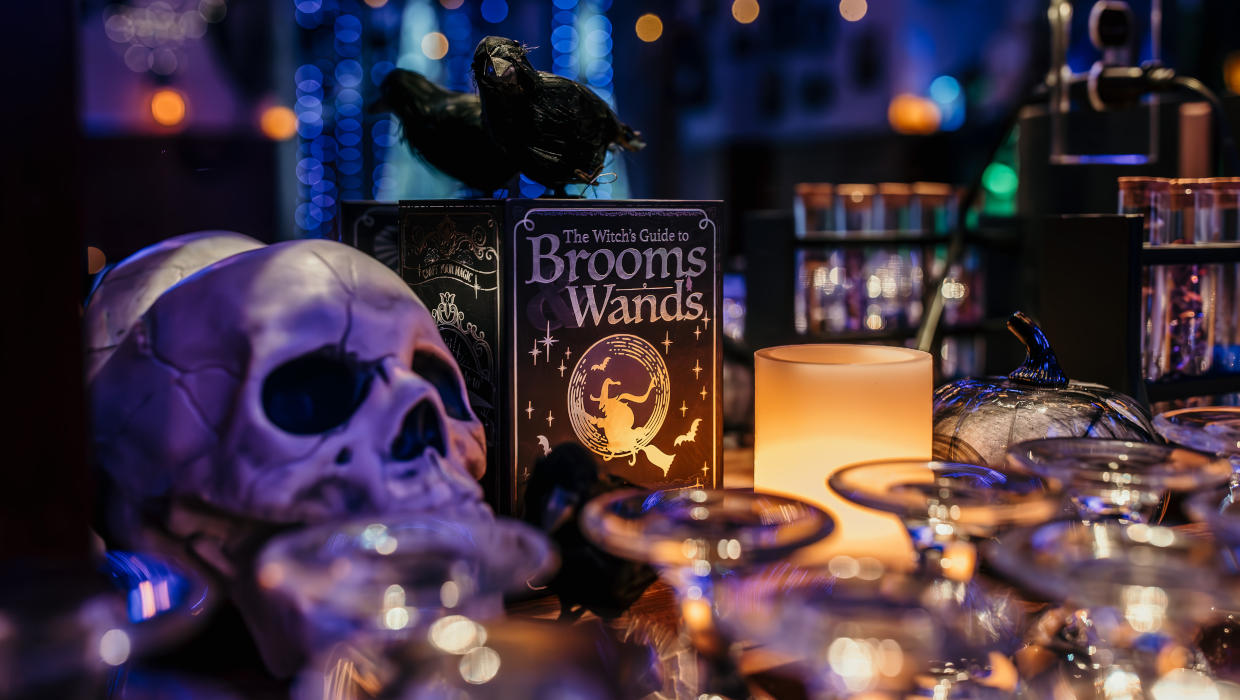 Royal Park Hotel Contest - Spookeasy Experience Package