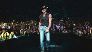 Tim McGraw Pine Knob Tickets Contest / Win Tim McGraw Pine Knob Tickets