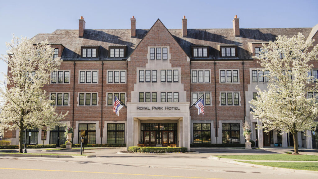 Royal Park Hotel Contest - Holiday Suite Prize Package