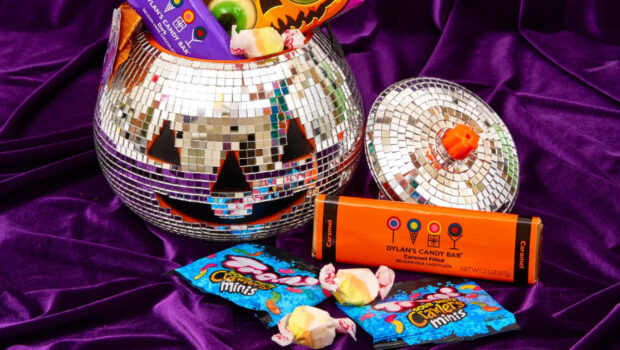 Dylan's Candy Bar Review & Coupons / Dylan's Candy Bar Coupon