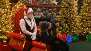 Canterbury Village Holiday Stroll Tickets Contest / Win Holiday Stroll Tickets